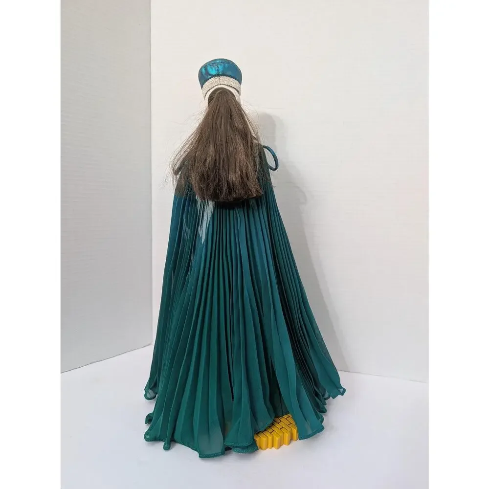 RARE 2005 Tonner Wizard of Oz Emerald City Woman 16
